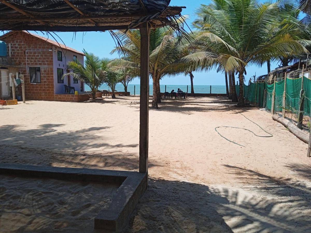 Nisarga Homestay And Beach Resort Gokarna Gokarna  Exteriör bild