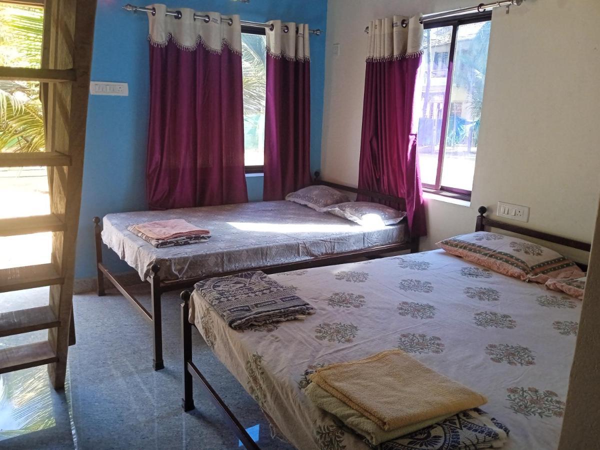Nisarga Homestay And Beach Resort Gokarna Gokarna  Exteriör bild