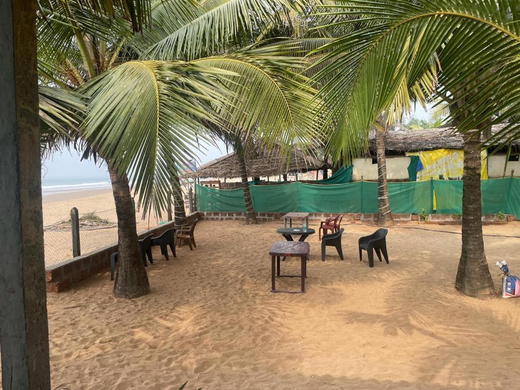 Nisarga Homestay And Beach Resort Gokarna Gokarna  Exteriör bild